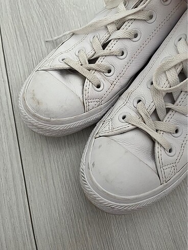 40 Beden Converse spor ayakkabı