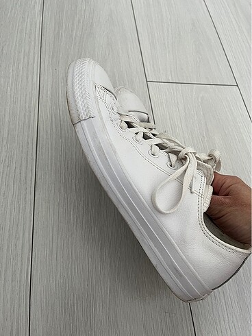 40 Beden beyaz Renk Converse spor ayakkabı