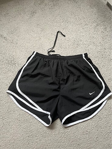 Nike şort