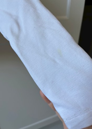 Guess Kız Çocuk Beyaz Fermuarlı Bolero - Görsel 4