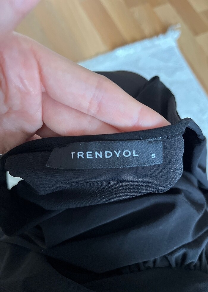 Siyah mezuniyet elbisesi - Görsel 4