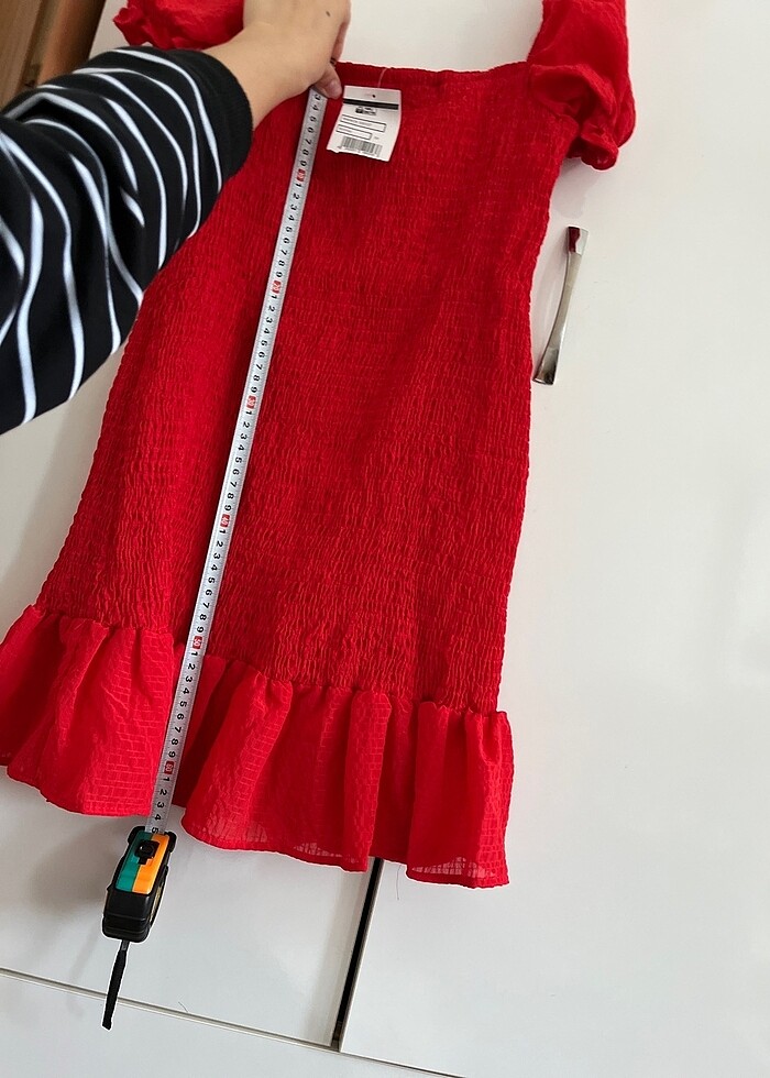 Kırmızı elbise - Görsel 5