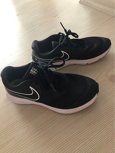 Nike spor ayakkabı