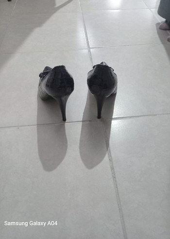 Kadın Siyah Yılan Desenli Stiletto Topuklu Ayakkabı - Görsel 2