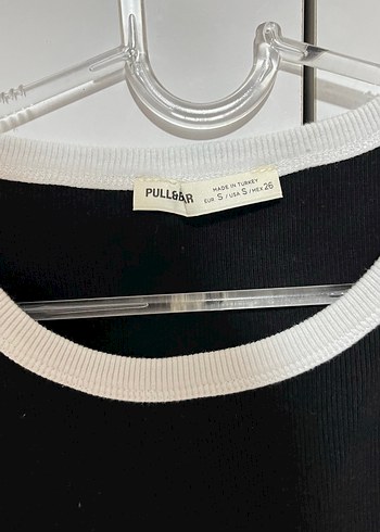s Beden siyah Renk Siyah Beyaz Sıfır Kol Crop Top pullandbear