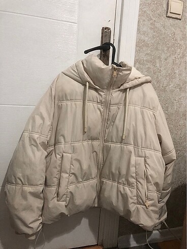 Zara mont krem rengi