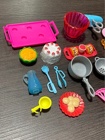 Barbie Barbienin Yemek ve Mutfak Setleri İlanı Satın Almayın