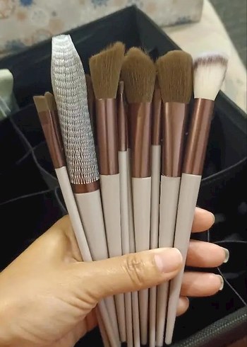 13 Parça Kahverengi Profesyonel Makyaj Fırçası Seti - Görsel 3