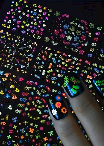 600 Adet Premium 3D Neon Tırnak Çıkartması Tırnak Sticker - Görsel 2