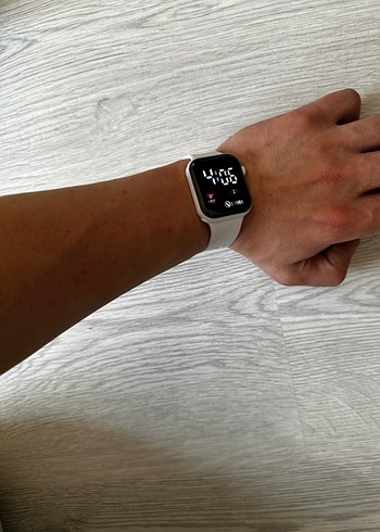 Beyaz Kordon Akıllı Saat Digital Analog Ekran Watch Unisex Model - Görsel 4