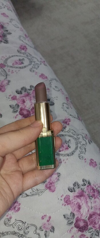Beden gri Renk Loreal ruj