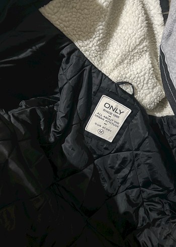 Siyah Kürklü Kadın Kışlık Mont - Görsel 5