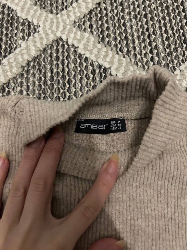 Ambar Bej Kadın Boğazlı Triko Kazak - Görsel 2