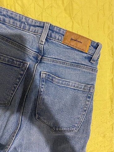 xs Beden mavi Renk STRADİVARİUS MOM SLİM JEAN KOT