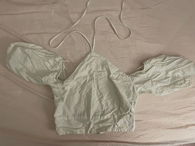 Coquette crop