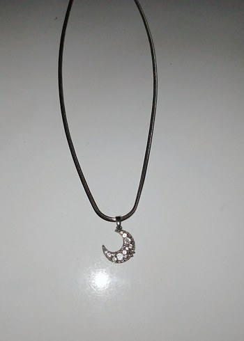 Gri Zincirli Ay Desenli Kadın Kolye - Görsel 3