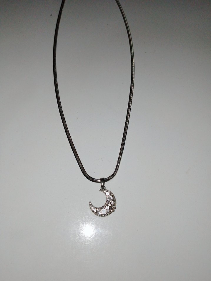Gri Zincirli Ay Desenli Kadın Kolye - Görsel 3