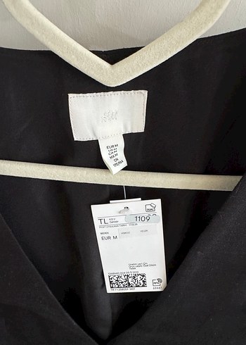 m Beden Düğmeli Siyah H&M Kadın Yelek