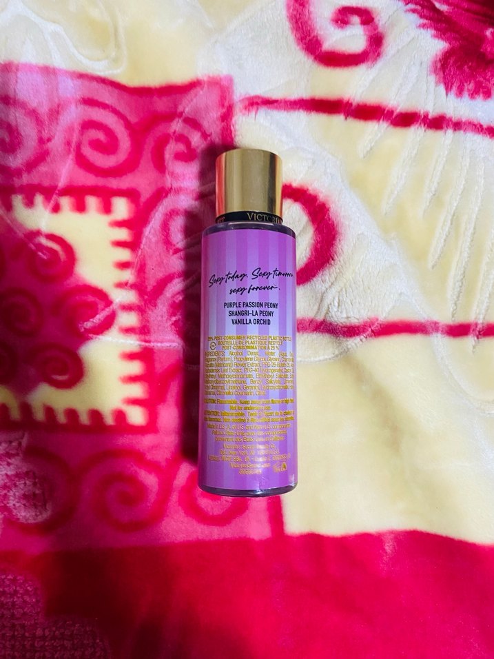 Victoria's Secret Bombshell Kadın Parfümü - Görsel 2