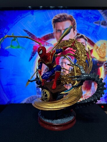 Beden Renk Spiderman No Way Home Figür