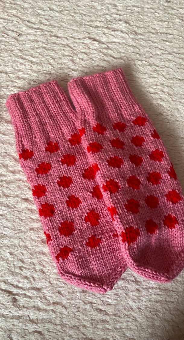 Puantiyeli Pembe Örgü Kadın Bere Eldiven Ve Patik Seti - Görsel 3