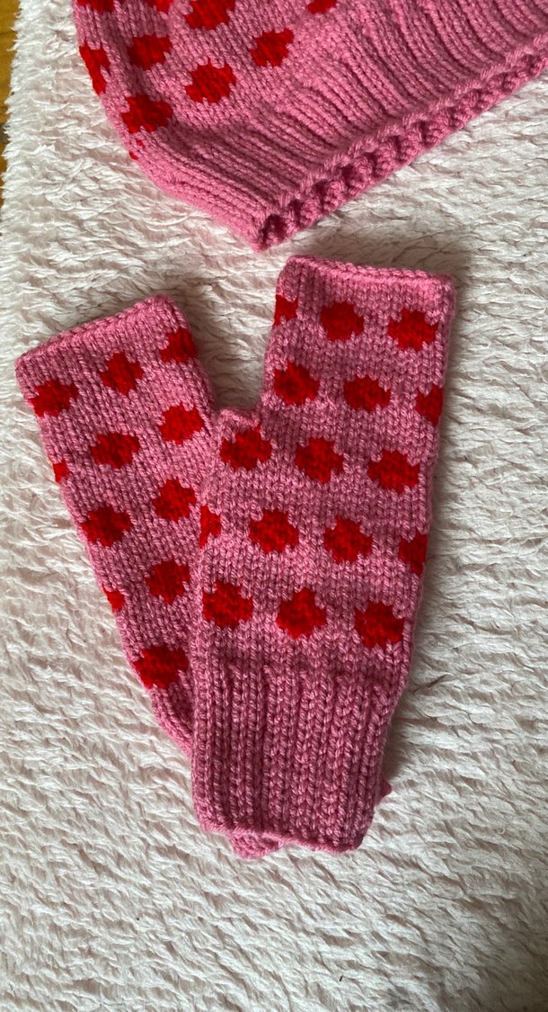 Puantiyeli Pembe Örgü Kadın Bere Eldiven Ve Patik Seti - Görsel 4