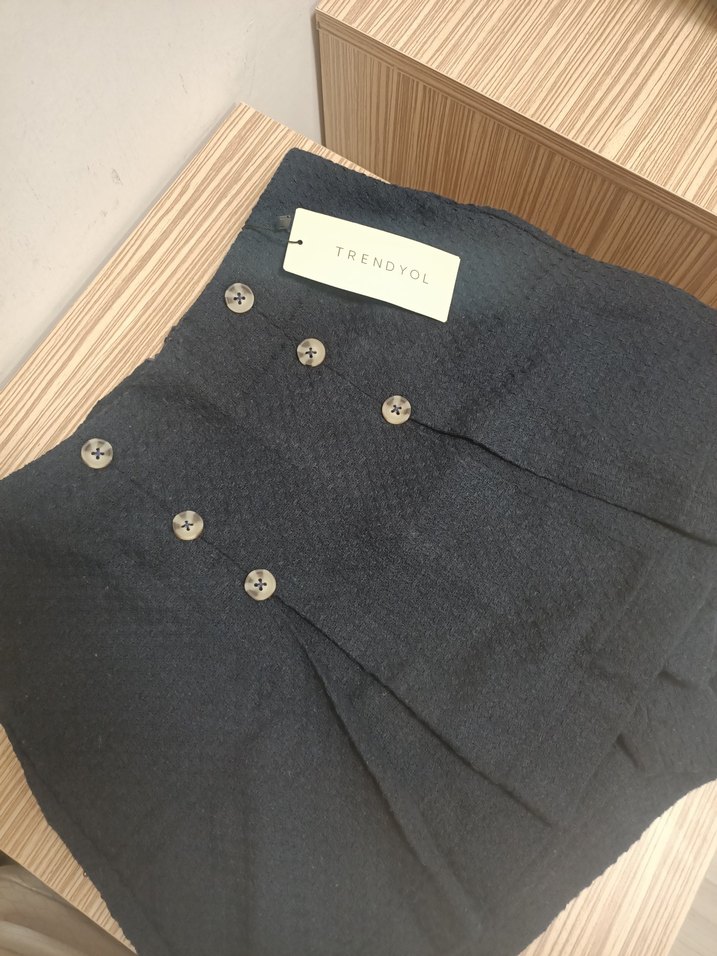 Düğmeli Lacivert Şort Etek - Görsel 3