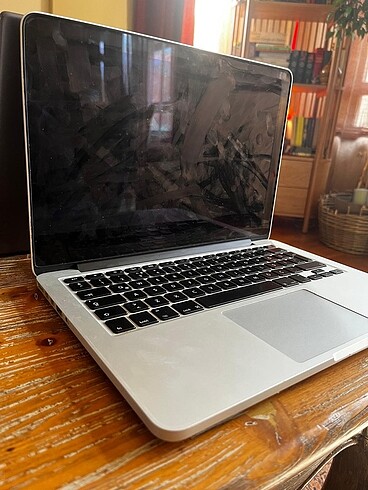 Apple Macbook Pro A1425