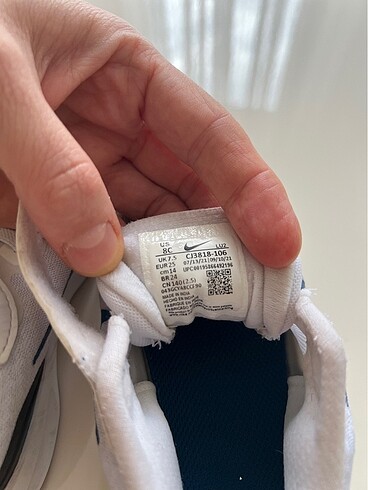 25 Beden beyaz Renk Orjinal nike