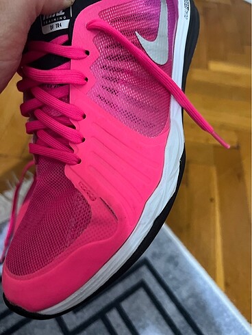 38 Beden Nike orjinaldir