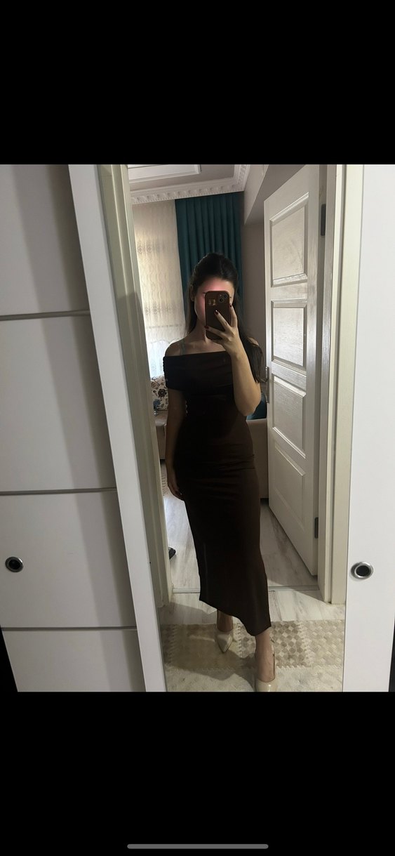 Kahverengi Kayık Yaka Elbise - Görsel 4