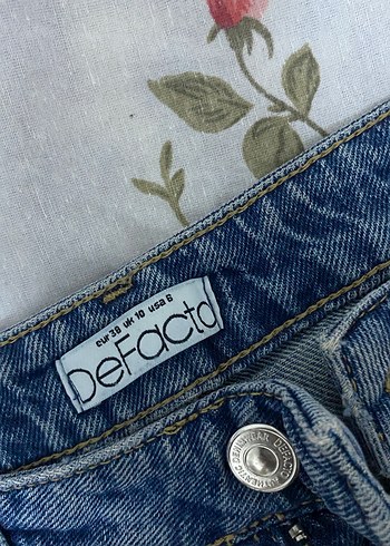 38 Beden Düğmeli Gri Kadın Midi Kot Pantolon