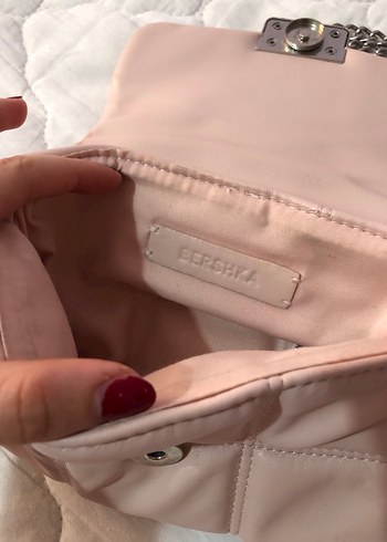 Bershka Bershka Zincir Detaylı Kadın Çanta
