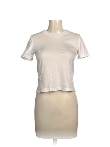 Zara T-shirt %70 İndirimli.