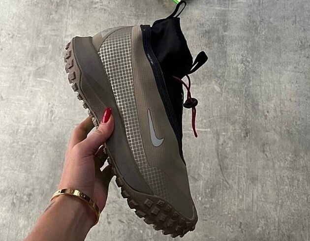 44 Beden haki Renk ORJİNAL NİKE GORETEX