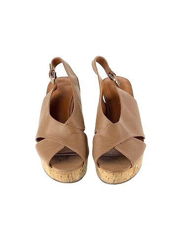 37 Beden Nine West Dolgu Topuk %70 İndirimli.