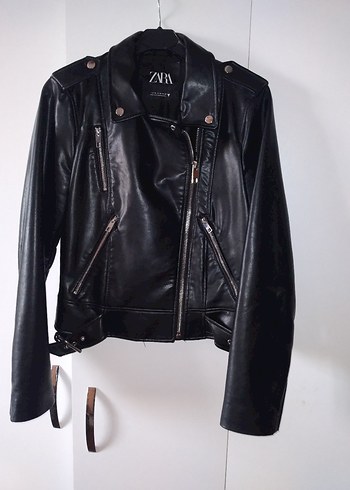 Zara Kadın Siyah Deri Biker Ceket