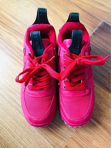 Nike Kırmızı nike spor ayakkabı