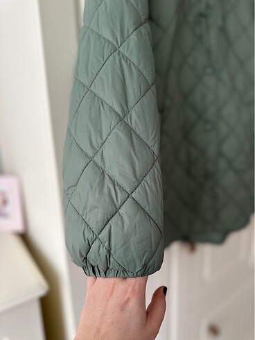 44 Beden yeşil Renk Lc Waikiki oversize kapitone mont