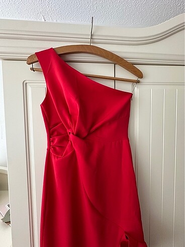 Kırmızı abiye mezuniyet elbisesi - Görsel 6