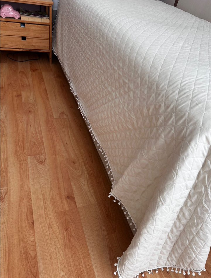 Taç kapitone tek kişilik yatak örtüsü - Görsel 4