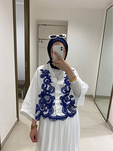 Zara Nakışlı Takım