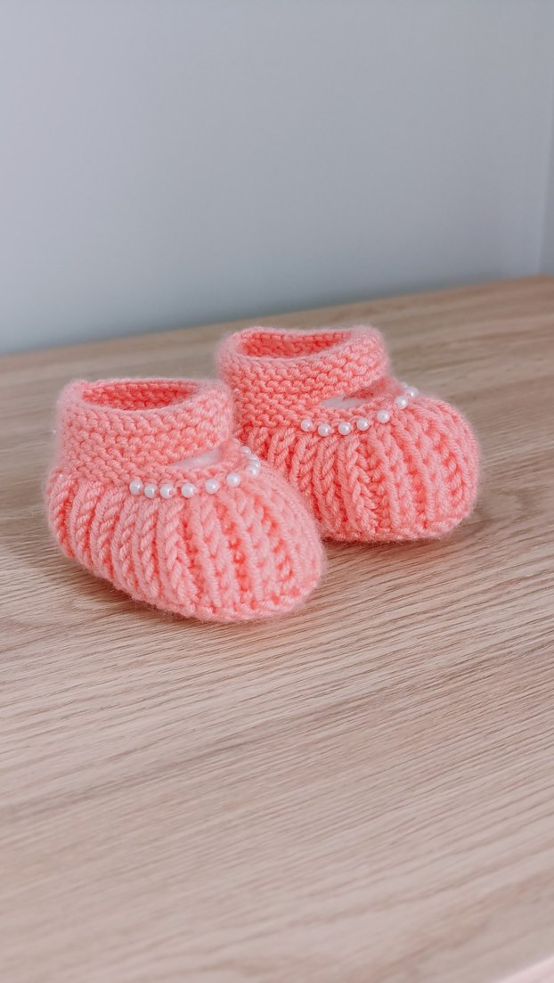 Nakışlı Pembe Örgü Kız Bebek Patik - Görsel 2