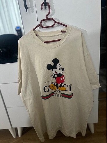 Gucci oversize tişört