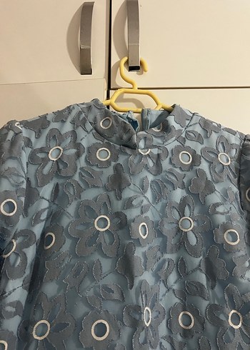 Uzun Kollu Tül Detaylı Tesettür Mavi Abiye - Görsel 2