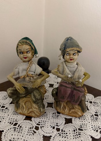 Bej Renkli Klasik Figürin Seti - Görsel 4