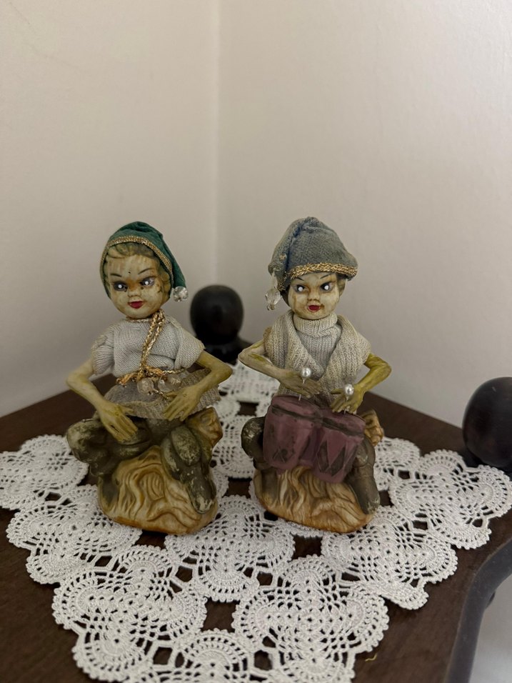 Bej Renkli Klasik Figürin Seti - Görsel 2