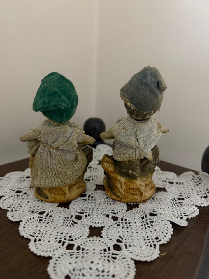 Bej Renkli Klasik Figürin Seti - Görsel 3