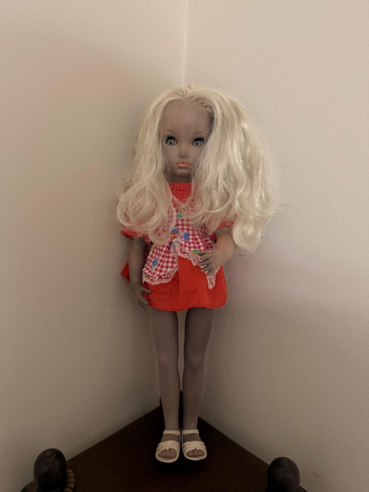 Sarı Saçlı Kırmızı Elbiseli Bebek furga bebek - Görsel 2