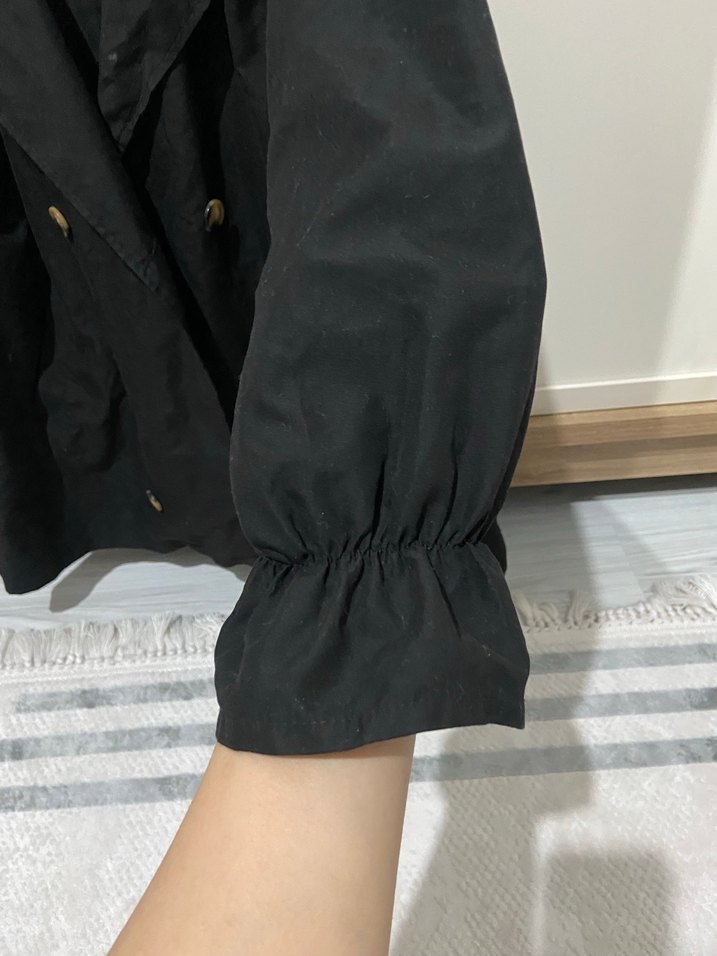 Düğmeli Siyah Keten Midi Trençkot - Görsel 2